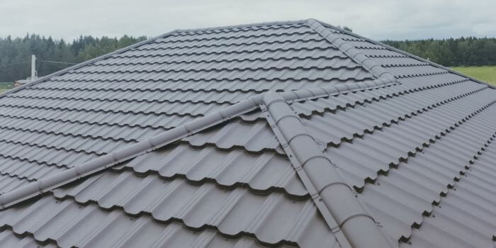 Choosing the Right Contractor for Roof Replacement