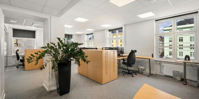 Exploring the Benefits of LED Lighting in Commercial Spaces - Civil Lead